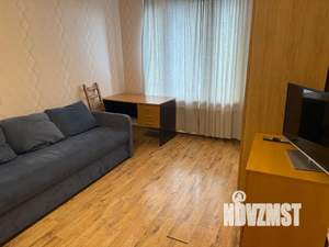 1-к квартира, посуточно, 38м2, 10/17 этаж