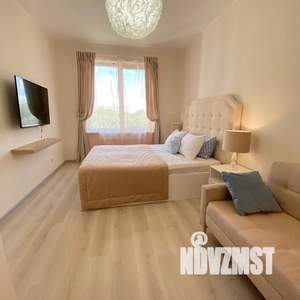 Студия квартира, посуточно, 35м2, 7/12 этаж