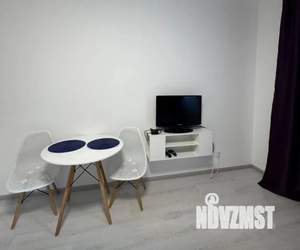 Студия квартира, посуточно, 34м2, 11/18 этаж