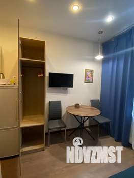 Студия квартира, посуточно, 18м2, 1/5 этаж