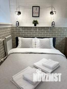 Студия квартира, посуточно, 14м2, 1/4 этаж