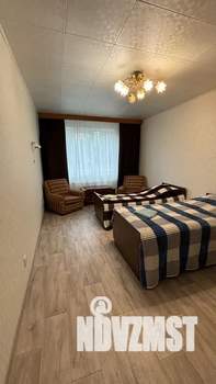 2-к квартира, посуточно, 54м2, 1/10 этаж