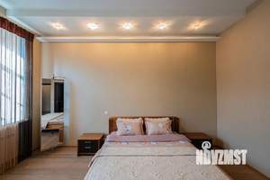 Студия квартира, на длительный срок, 90м2, 5/5 этаж