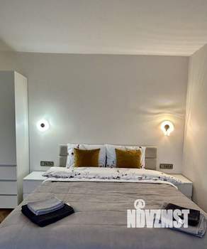 Студия квартира, посуточно, 40м2, 6/9 этаж