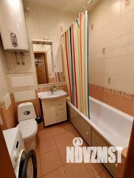 1-к квартира, посуточно, 38м2, 3/23 этаж