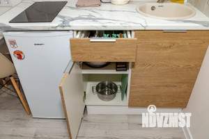 Студия квартира, посуточно, 23м2, 1/4 этаж