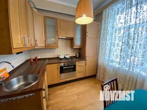 2-к квартира, посуточно, 65м2, 2/5 этаж