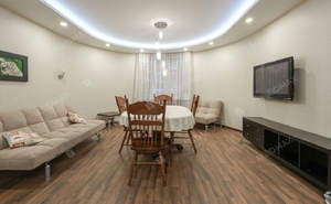 3-к квартира, на длительный срок, 93м2, 1/3 этаж