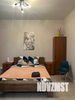 1-к квартира, посуточно, 38м2, 16/22 этаж