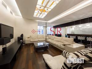 4-к квартира, на длительный срок, 250м2, 4/10 этаж