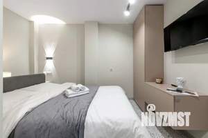 1-к квартира, посуточно, 12м2, 1/1 этаж