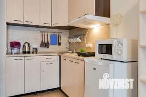 Студия квартира, посуточно, 21м2, 1/22 этаж