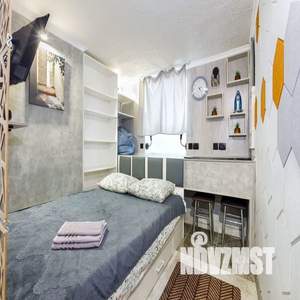 Студия квартира, посуточно, 14м2, 1/5 этаж
