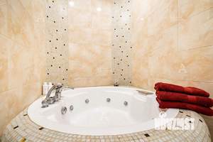 3-к квартира, на длительный срок, 100м2, 3/6 этаж