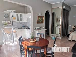 Студия квартира, посуточно, 50м2, 4/5 этаж