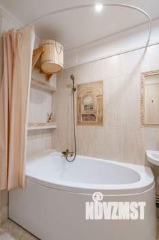 1-к квартира, посуточно, 54м2, 1/10 этаж