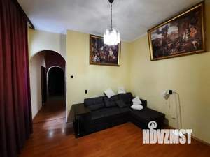 4-к квартира, посуточно, 90м2, 2/4 этаж