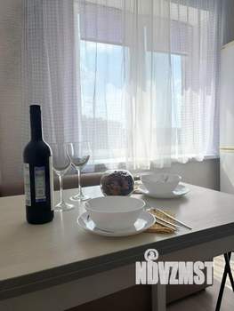 1-к квартира, посуточно, 39м2, 17/27 этаж