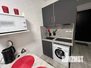 Студия квартира, посуточно, 13м2, 1/4 этаж