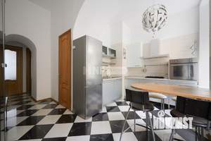 3-к квартира, на длительный срок, 90м2, 2/4 этаж