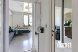 Студия квартира, на длительный срок, 35м2, 17/18 этаж