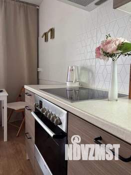 1-к квартира, посуточно, 38м2, 6/10 этаж