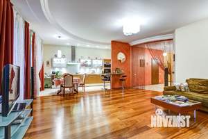 4-к квартира, на длительный срок, 180м2, 3/5 этаж