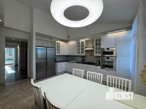 4-к квартира, на длительный срок, 150м2, 6/6 этаж