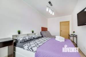 1-к квартира, посуточно, 42м2, 13/20 этаж