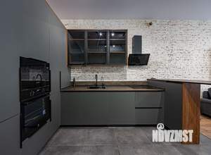 3-к квартира, на длительный срок, 102м2, 2/4 этаж