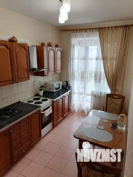 1-к квартира, посуточно, 44м2, 7/25 этаж