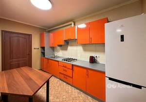 2-к квартира, на длительный срок, 66м2, 1/4 этаж