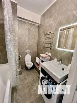 1-к квартира, посуточно, 35м2, 4/20 этаж