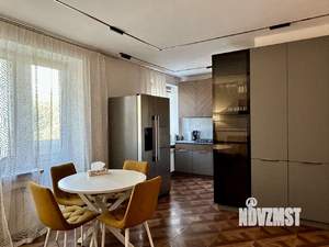 Студия квартира, посуточно, 40м2, 6/9 этаж