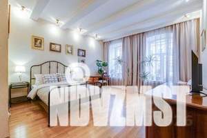4-к квартира, посуточно, 180м2, 4/5 этаж