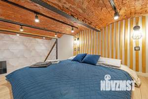 Студия квартира, посуточно, 35м2, 1/5 этаж