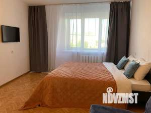 1-к квартира, посуточно, 50м2, 8/16 этаж