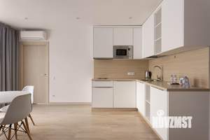 1-к квартира, на длительный срок, 62м2, 4/10 этаж