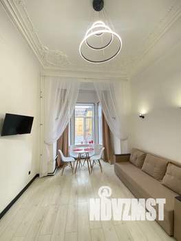 Студия квартира, посуточно, 35м2, 4/6 этаж