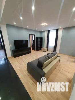 2-к квартира, посуточно, 67м2, 2/4 этаж