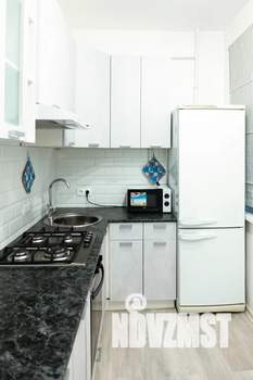 2-к квартира, посуточно, 45м2, 1/5 этаж