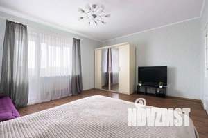 1-к квартира, посуточно, 53м2, 12/18 этаж