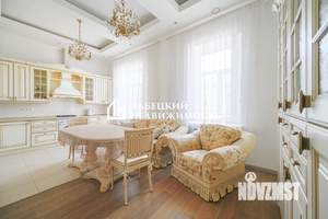4-к квартира, на длительный срок, 248м2, 5/5 этаж