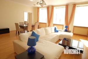 3-к квартира, на длительный срок, 120м2, 5/5 этаж