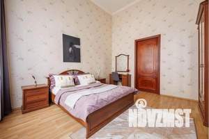 3-к квартира, посуточно, 101м2, 2/4 этаж