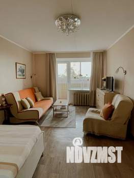 1-к квартира, посуточно, 35м2, 6/15 этаж