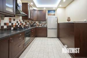 2-к квартира, на длительный срок, 93м2, 1/3 этаж