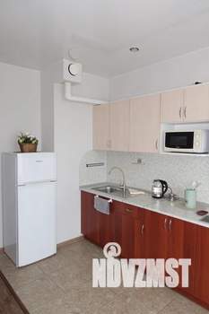 1-к квартира, посуточно, 36м2, 8/12 этаж