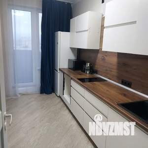 Студия квартира, посуточно, 30м2, 14/22 этаж