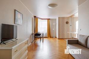 2-к квартира, посуточно, 67м2, 1/1 этаж